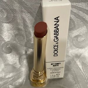 Dolce & Gabbana My Comfy Matte Lipstick . New in Box